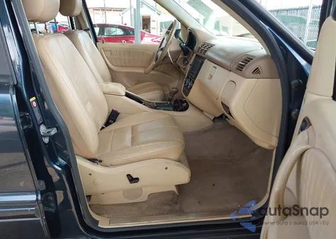 2002 Mercedes-Benz Ml 320 z USA, uszkodzony, nr VIN 4JGAB54E52A339847